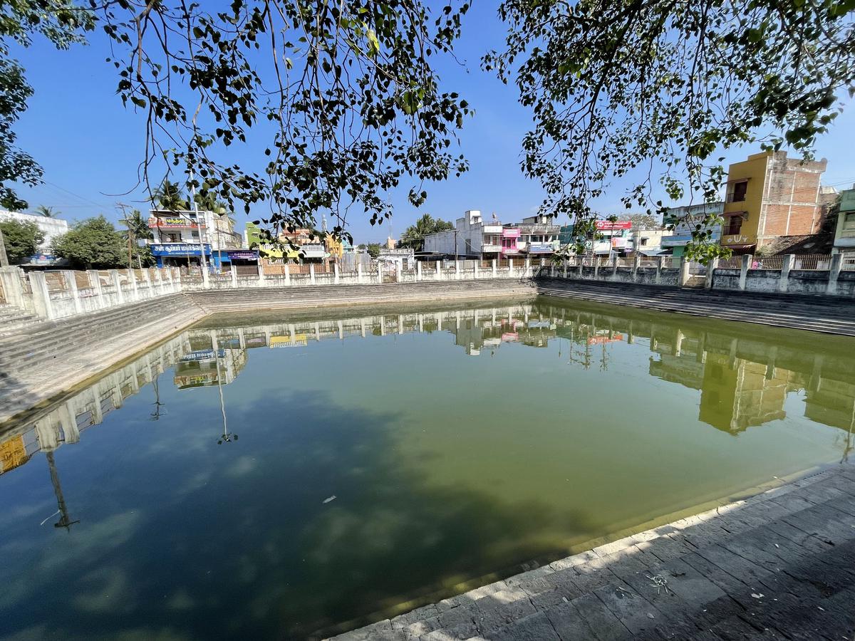 The temple tank of Eri Katha Ramar Temple, Madhurantham, Tamil Nadu.