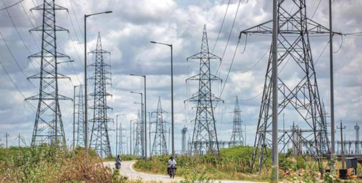 Rao, who visited Pavagada in December, points out that in the 13,000 acres of Pavagada solar park, only 2,000 are employed out of whom very few are from the region. The jobs offered are of security guards, cleaners and so on. Rao, who visited Pavagada in December, points out that in the 13,000 acres of Pavagada solar park, only 2,000 are employed out of whom very few are from the region. The jobs offered are of security guards, cleaners and so on.