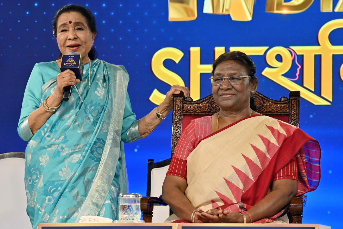Asha Bhosle singing at the ‘Rising India - She Shakti’ event recently in New Delhi. She was honoured by President Draupadi Murmu.