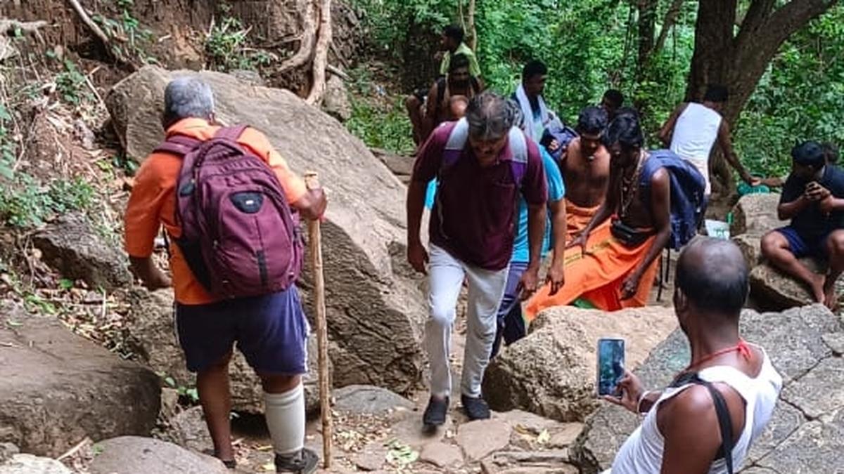 Boulders blocking pathway on Sathuragiri hills pose threat to safety of devotees