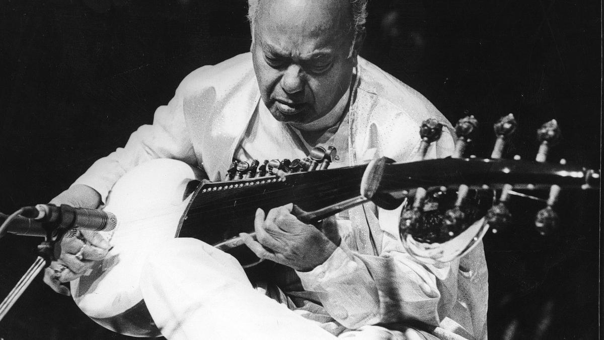 How Ustad Ali Akbar Khan influenced four musicians?