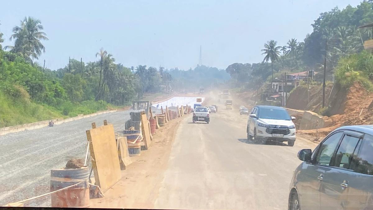 Only 30% of work on widening NH 75 between B.C. Road and Periyashanthi is completed after 500 days