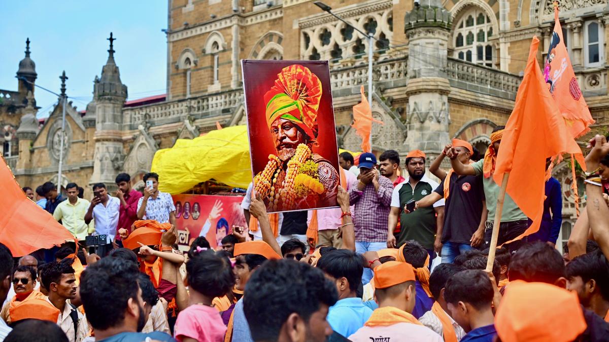 Stop more Maratha protestors from entering Mumbai: Bombay High Court directs State