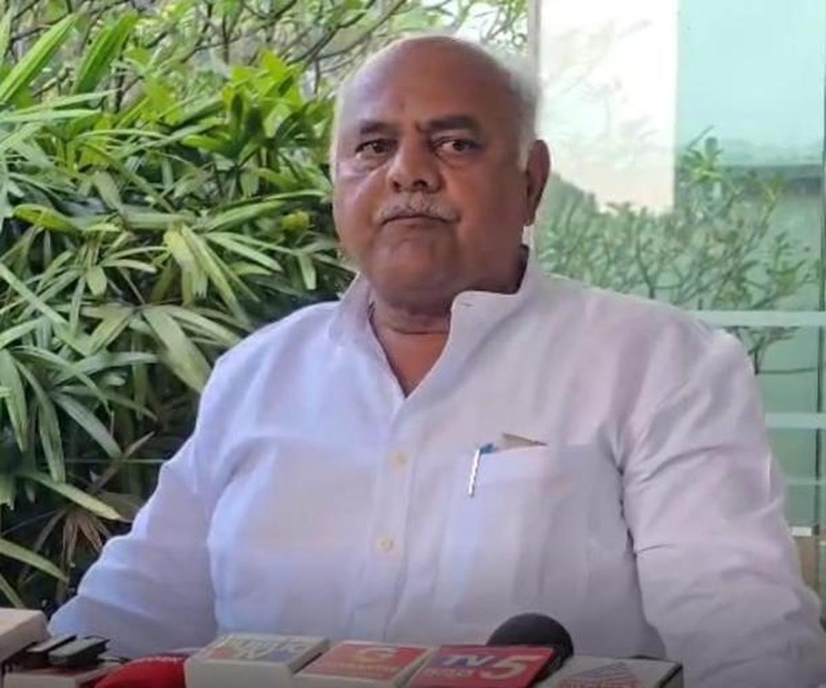 Minister takes exception to Yatnal ‘ridiculing’ Samyukta Patil