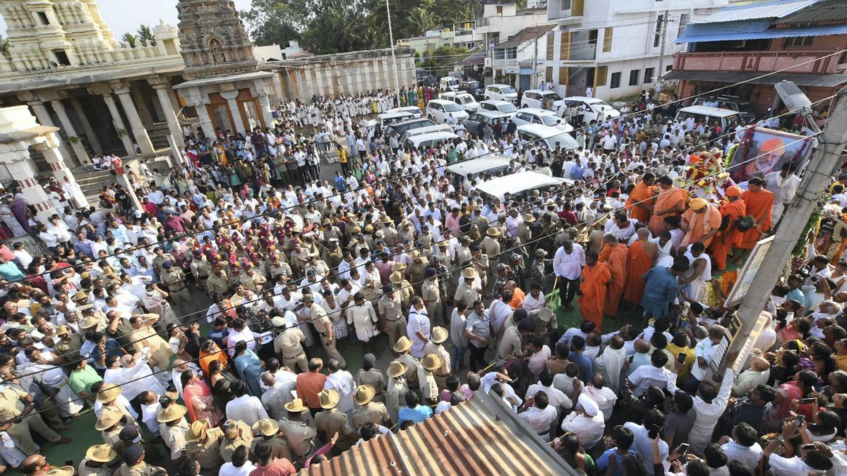 Pattabhisheka of new seer of Jain mutt in Shravanabelagola completed