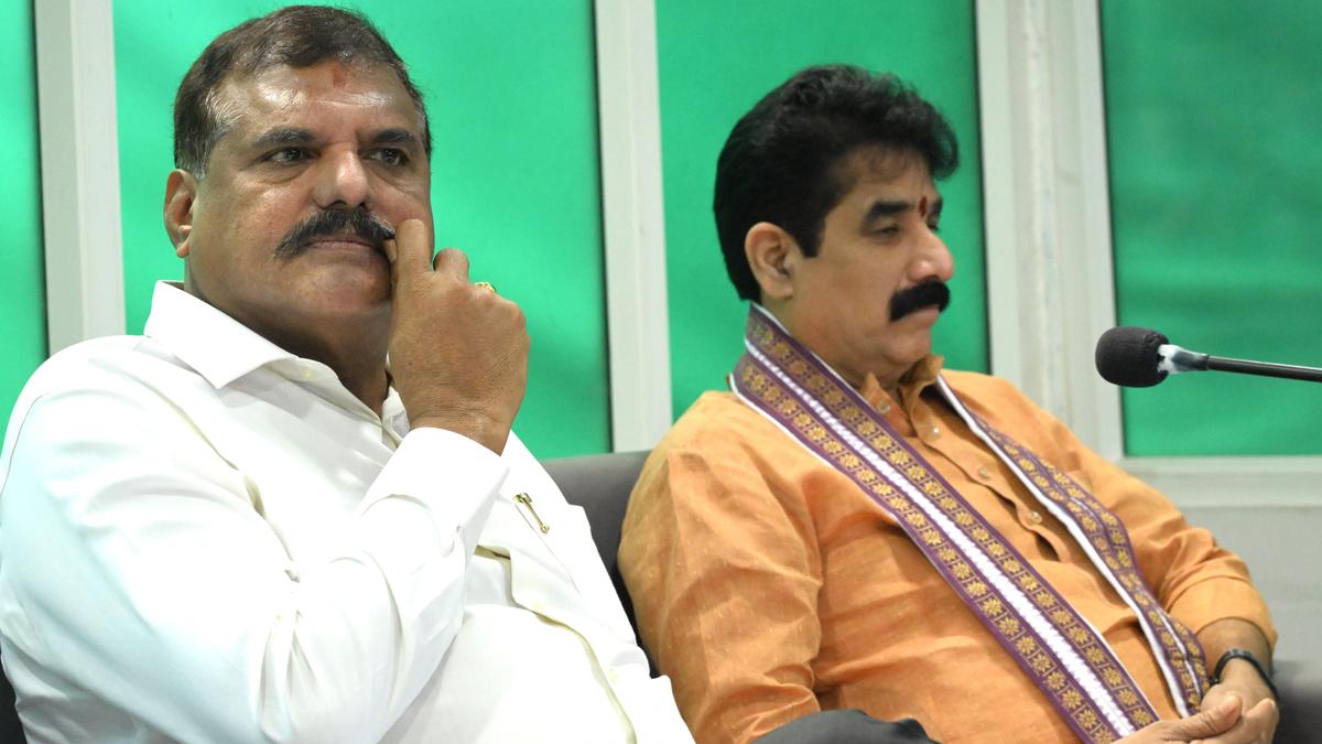 Botcha accuses government of inefficiency in handling cyclone Montha farm relief