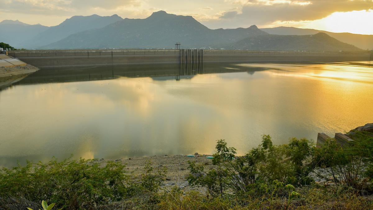 Water level in Mettur dam stands at 41.77 feet