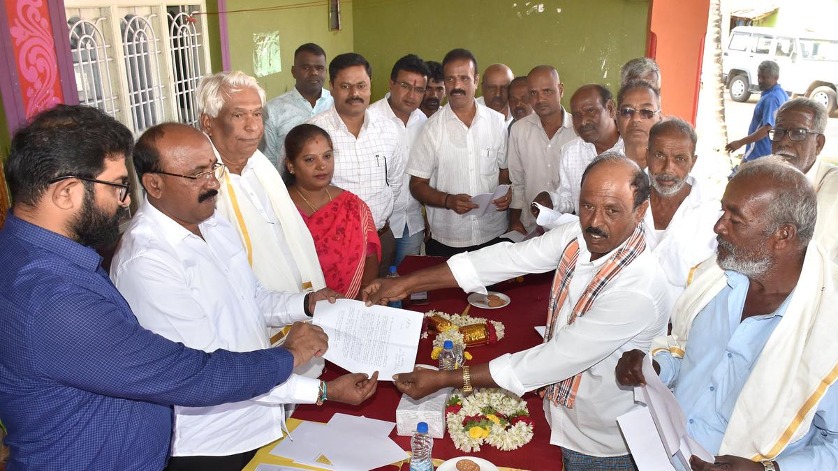 MUDA’s second foray with farmers as partners in development at Bommenahalli near Mysuru