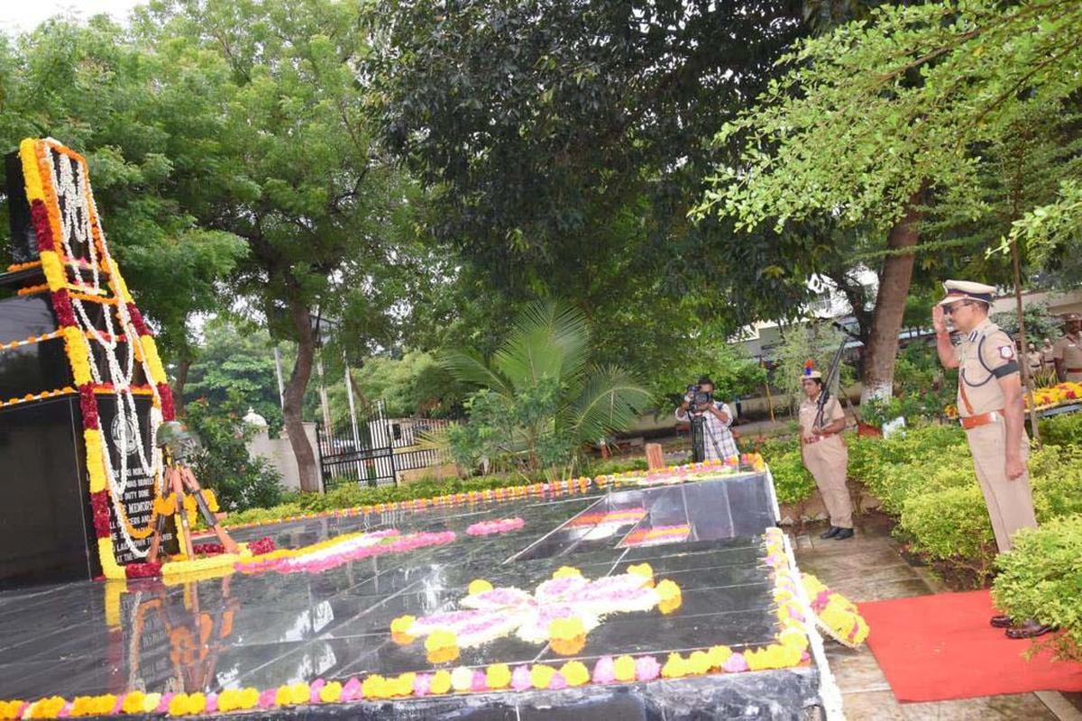 Martyrs remembered on Police Commemoration Day in Villupuram