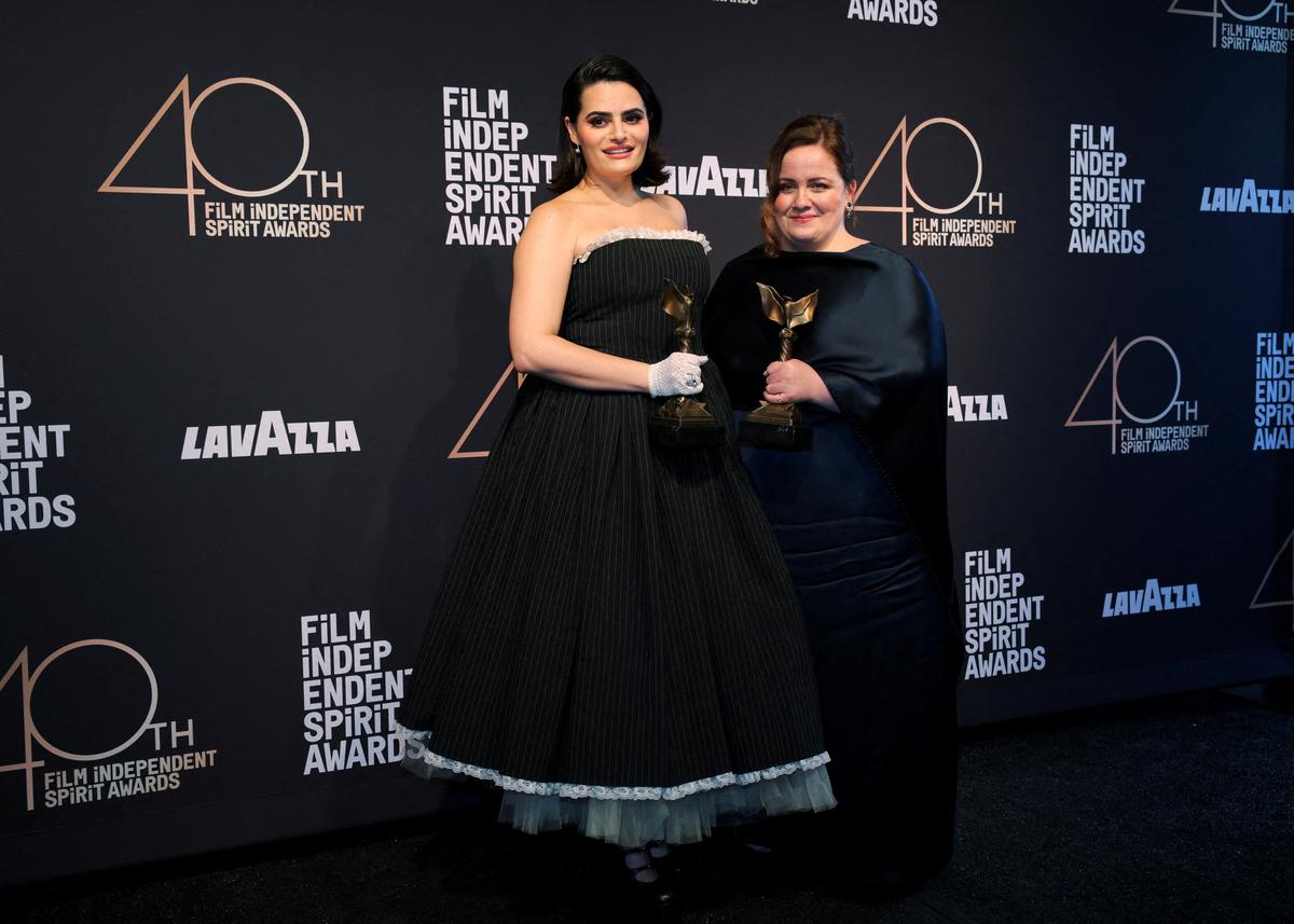 Nava Mau, winner of Best Supporting Performance in a New Scripted Series for “Baby Reindeer”, poses with Jessica Gunning, winner of Best Breakthrough Performance in a New Scripted Series for “Baby Reindeer”, during the 40th Film Independent Spirit Awards in Santa Monica, California, U.S., February 22, 2025.