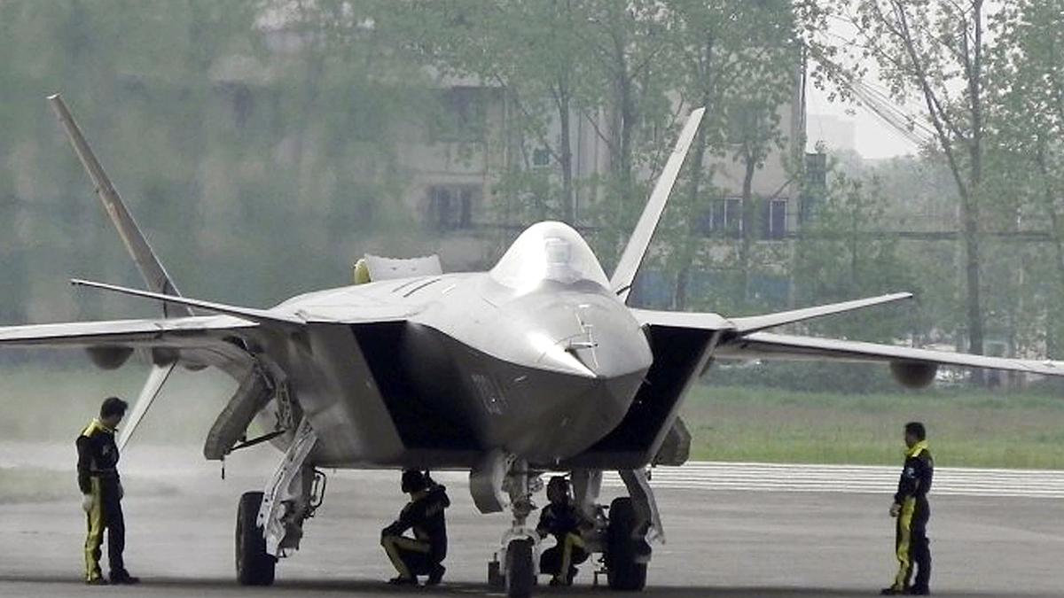 https://th-i.thgim.com/public/incoming/7lfphp/article69567794.ece/alternates/LANDSCAPE_1200/IMG_CHINA_MILITARY_BUDGE_2_1_97DPUCS4.jpg