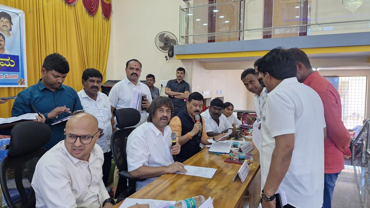 Madhu Bangarappa holds Janaspandana at Hosanagar; receives grievance petitions from public