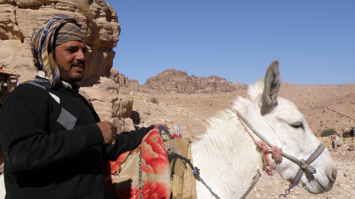 Is wearing black in summer always a bad idea? Maybe, wearing black is actually cool!