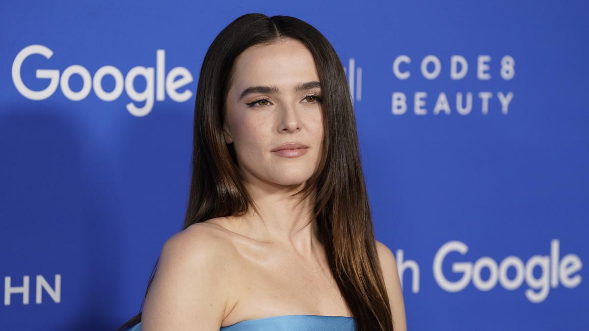 Zoey Deutch joins Clint Eastwood’s ‘Juror #2’