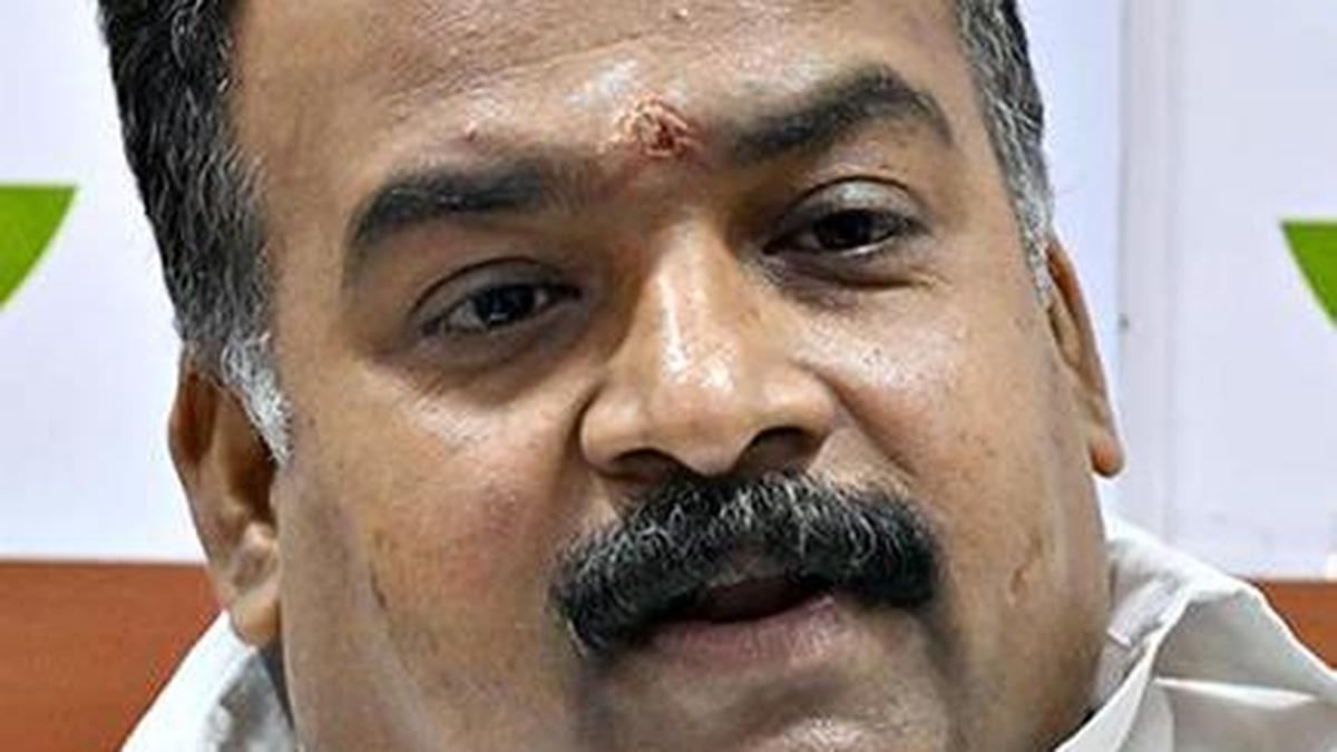 Congress MP from TN boycotts Karnataka CM swearing-in ceremony for his statement on Mekedatu dam issue