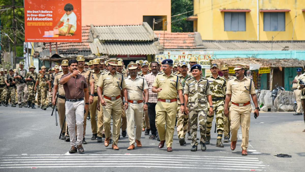 Police, CISF take out flag march in Coimbatore