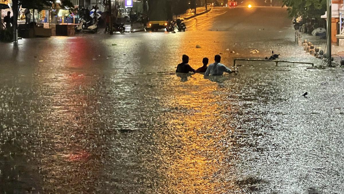 Torrential Rain Lashes Bengaluru; Low-lying Areas Inundated - The Hindu