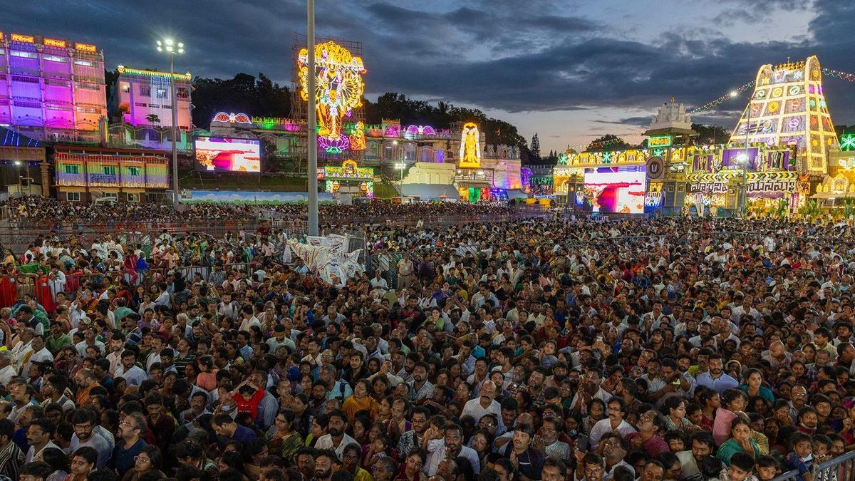 Espousing AI, TTD ends gruelling queue lines, sets new benchmark in crowd management