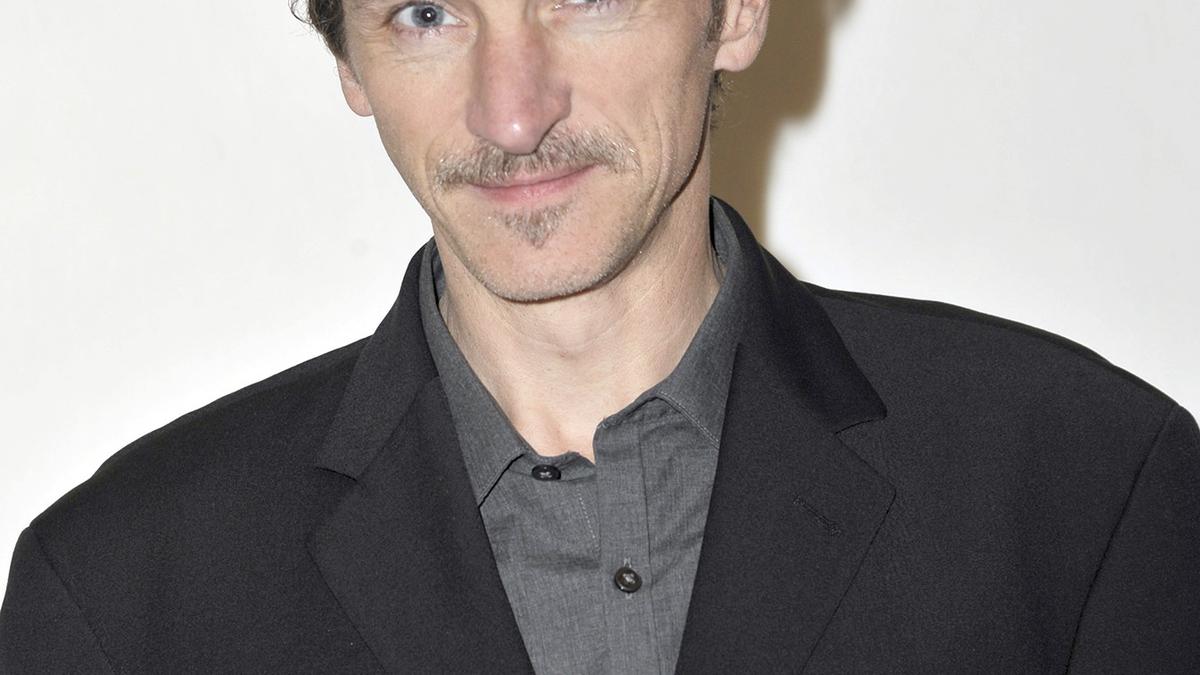 John Hawkes joins cast of graphic novel series ‘Criminal’