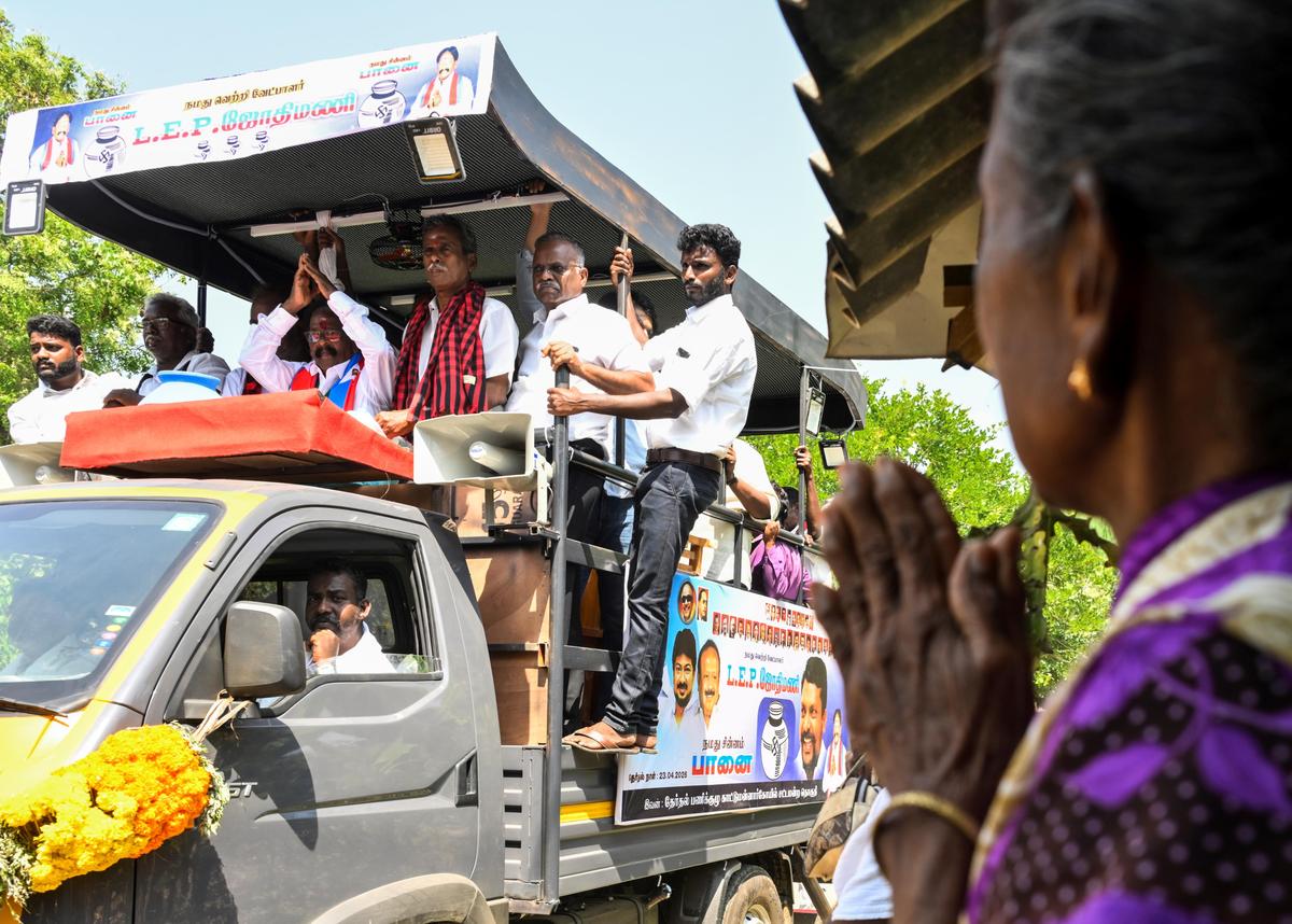 VCK pulling out all stops to keep PMK at bay in Kattumannarkoil contest