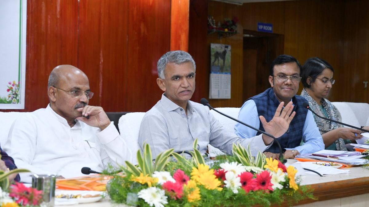 Karnataka Minister directs revenue court to pronounce decision within 15 days of completion of hearing