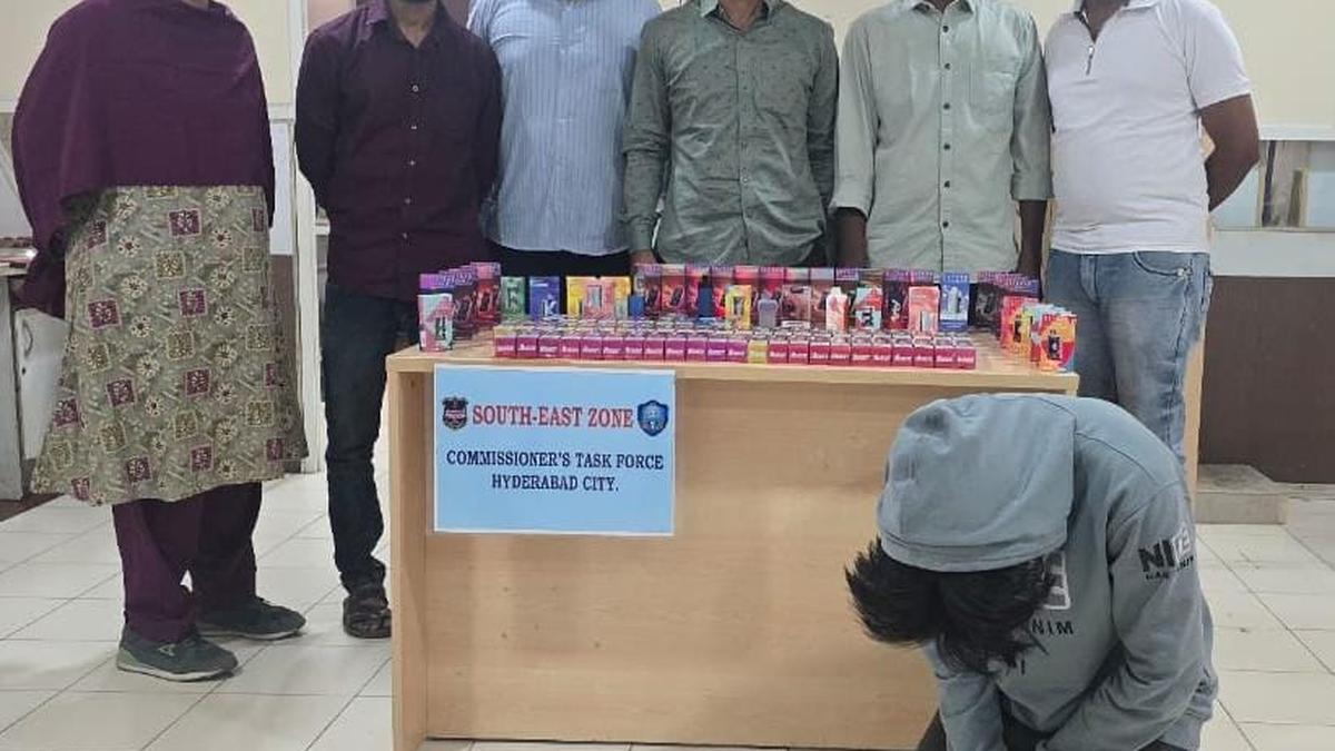 Man held for selling banned e-cigarettes, stock worth ₹2.52 lakh seized