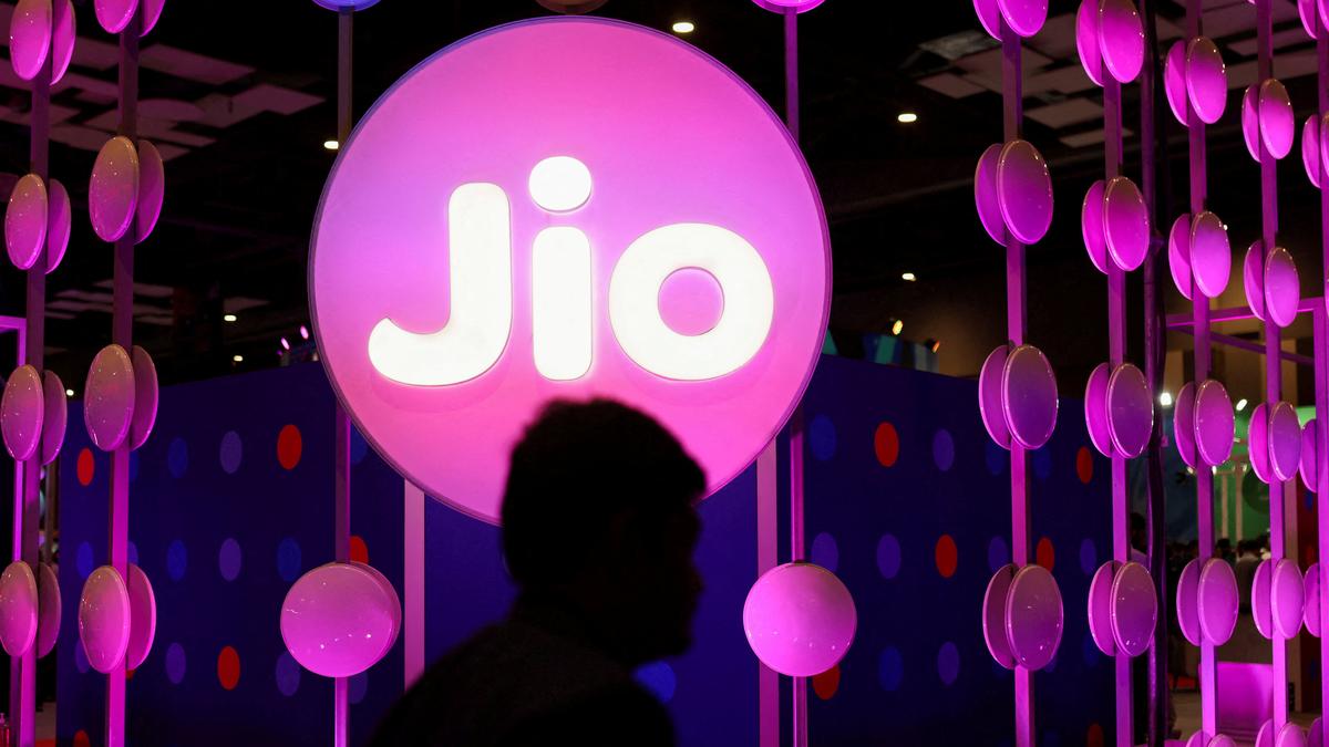 Jio’s Diwali Dhamaka plan offers year-long prepaid plan for ₹3,599