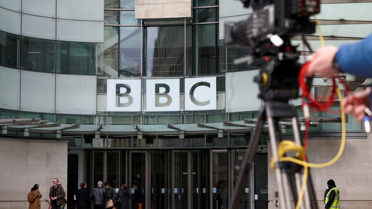 BBC chief quits amid furore over role in Boris Johnson loan