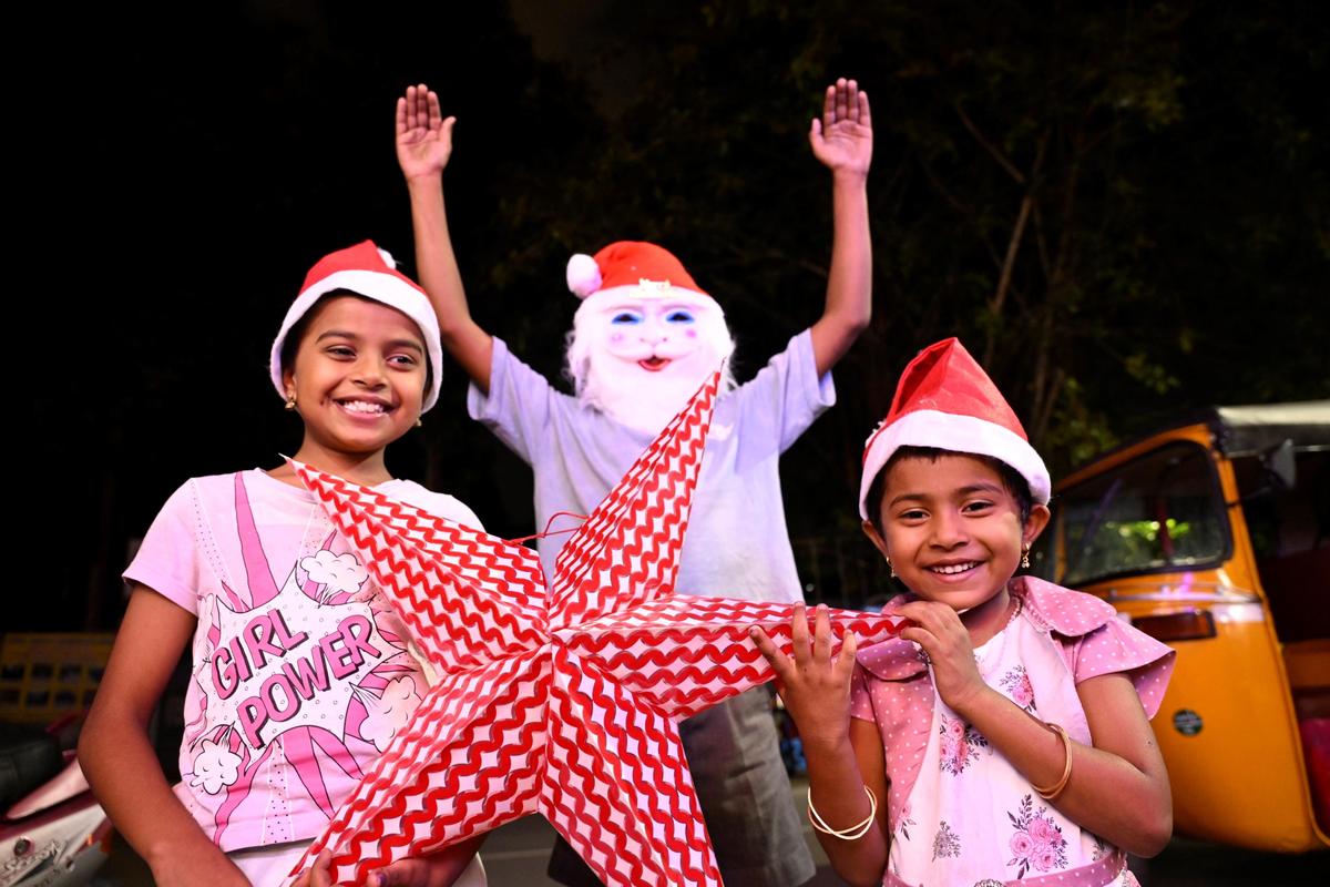 Season's greetings from Puliyakulam, Coimbatore