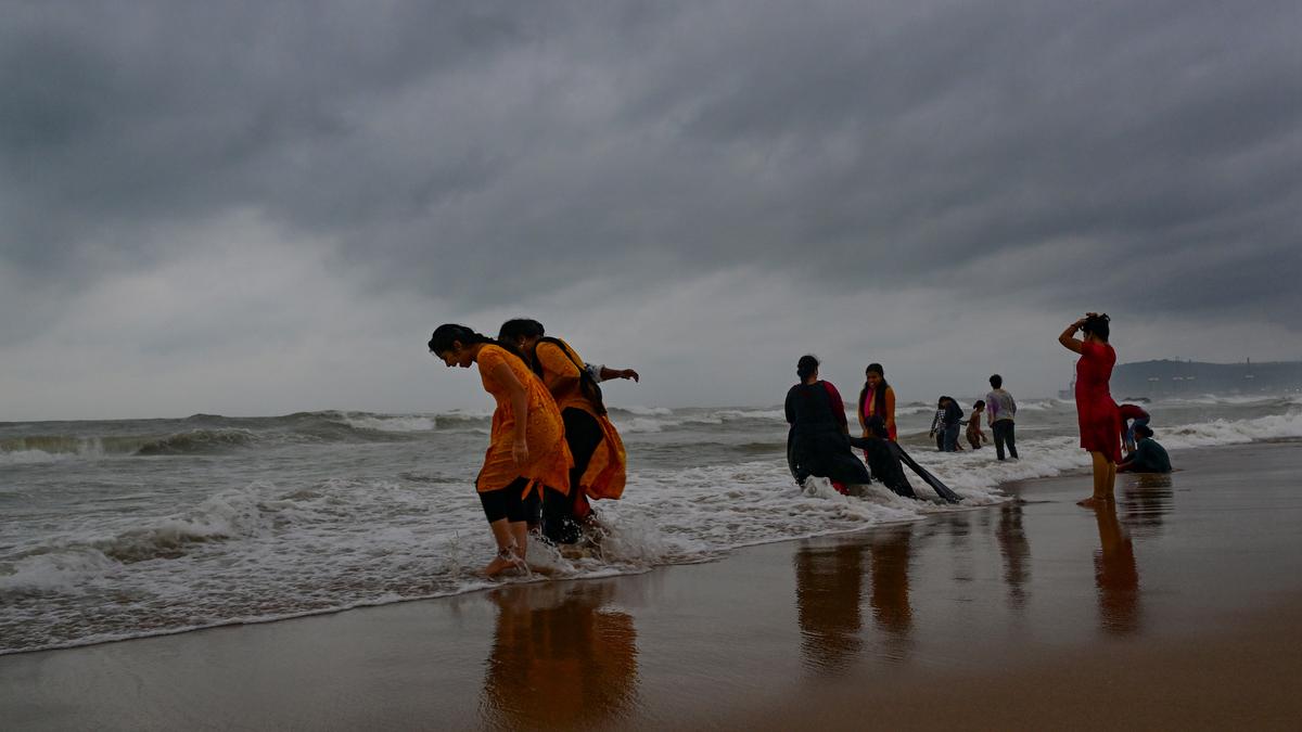 Agency areas of ASR district receive light incessant rain under the impact of remnants of Fengal