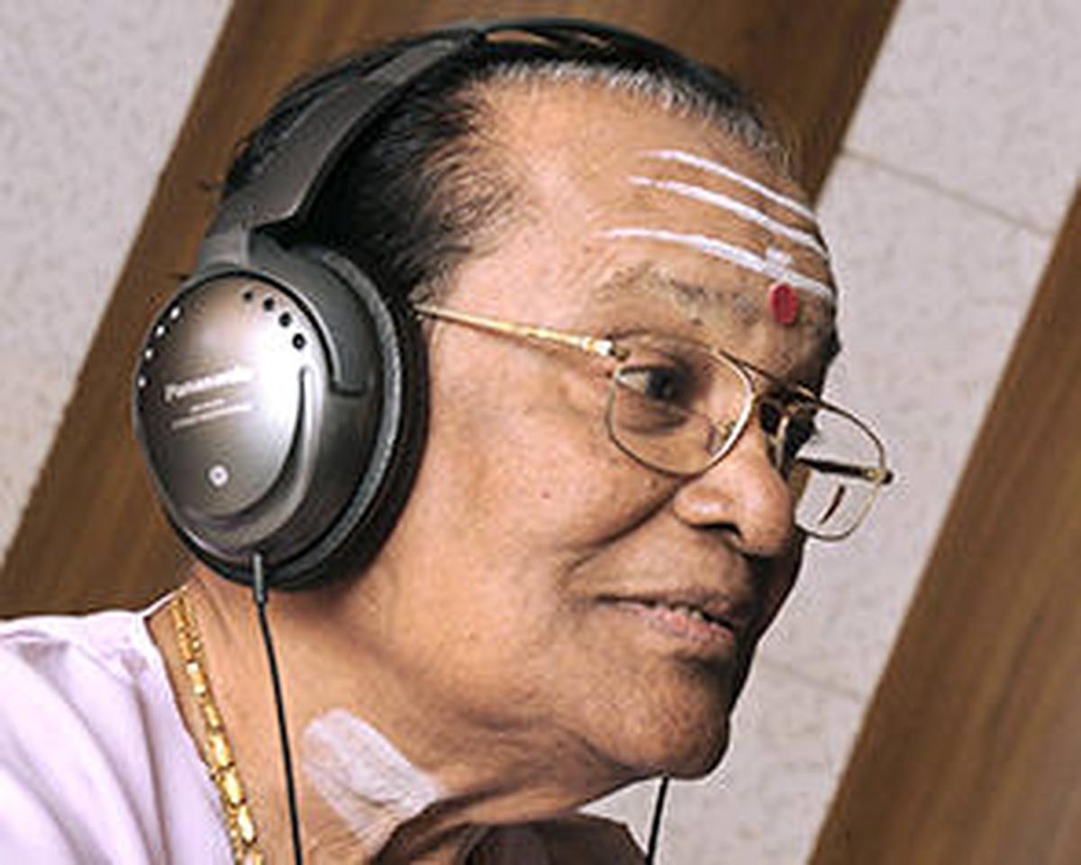 Eswari has sung with T.M. Soundararajan for a few films. Eswari has sung with T.M. Soundararajan for a few films.