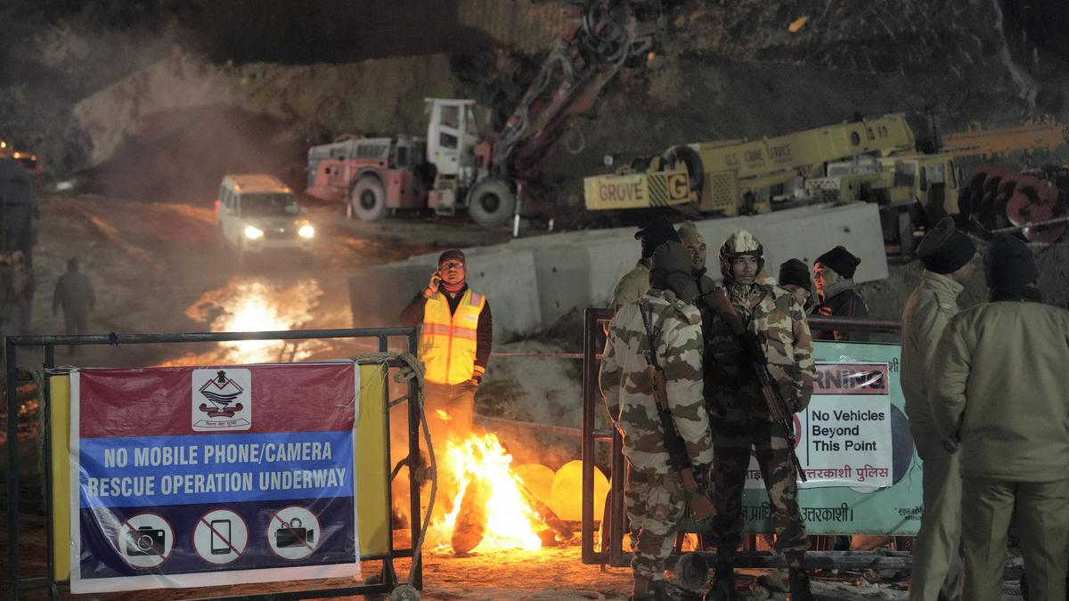 Uttarkashi tunnel collapse LIVE updates | Protection umbrella being laid inside Silkyara tunnel for rescue team