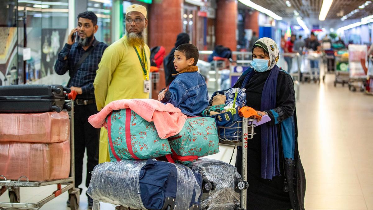 Terrified Bangladeshis flee Israeli strikes in Lebanon