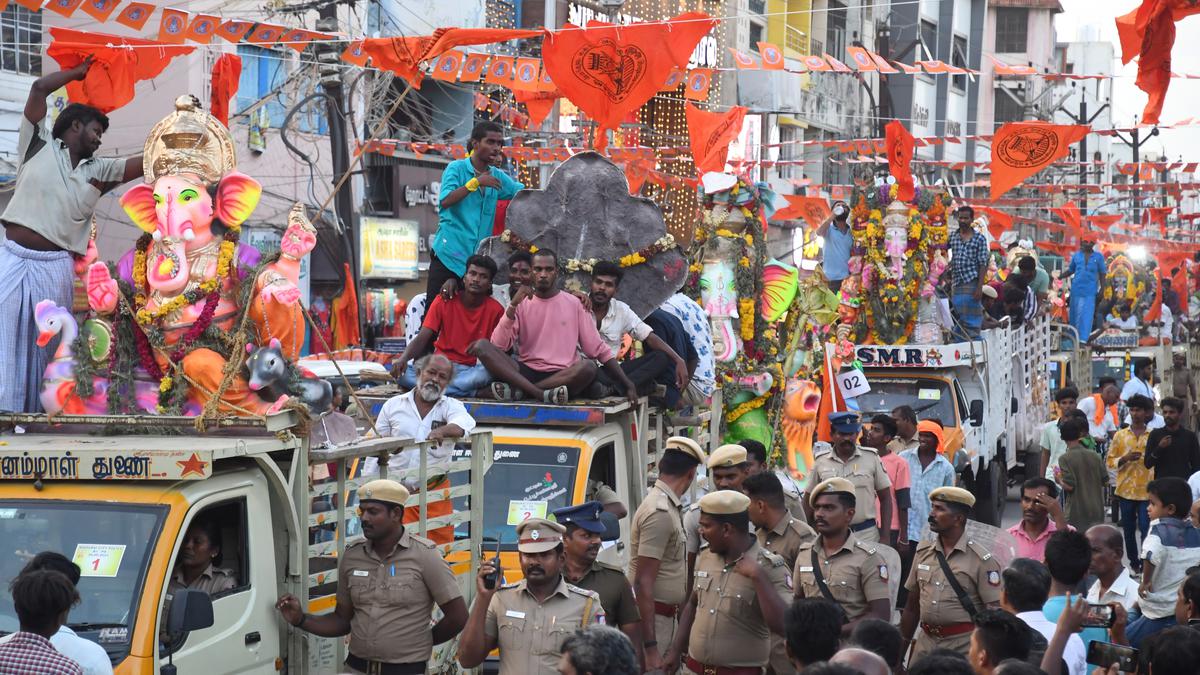 Over 200 Vinayaka idols immersed in Vaigai in Madurai