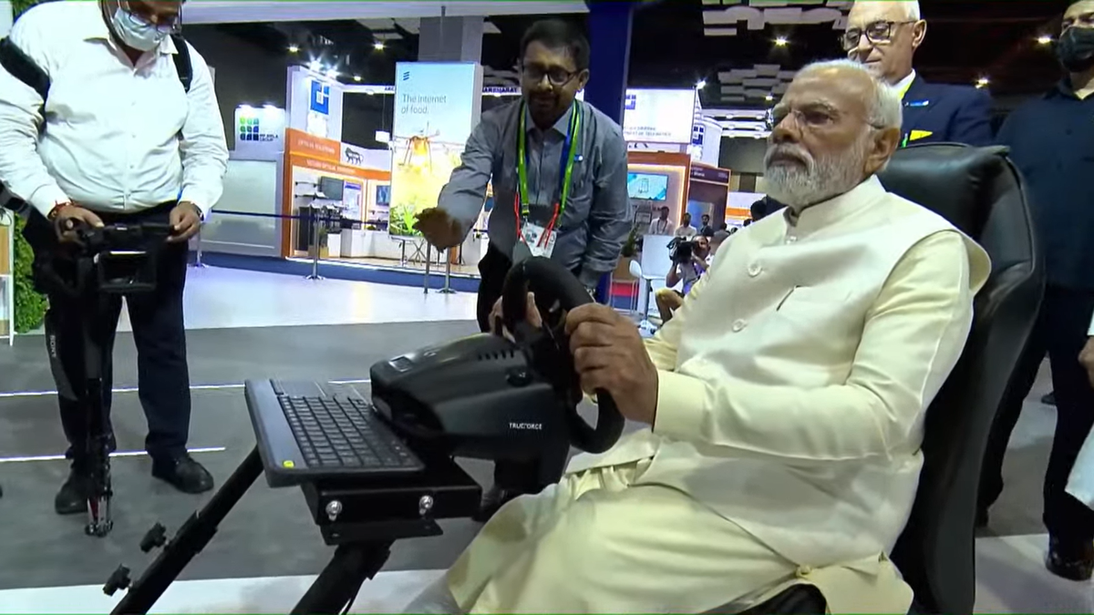 PM Modi testing out usage of 5G technology for remote-use purposes at Pragati Maidan, ahead of 5G launch in New Delhi on October 1, 2022. Photo: Screengrab from YouTube/PMOIndia