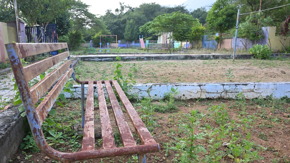 Kutladampatti Samathuvapuram residents want park built in 2017 to be opened for public use
