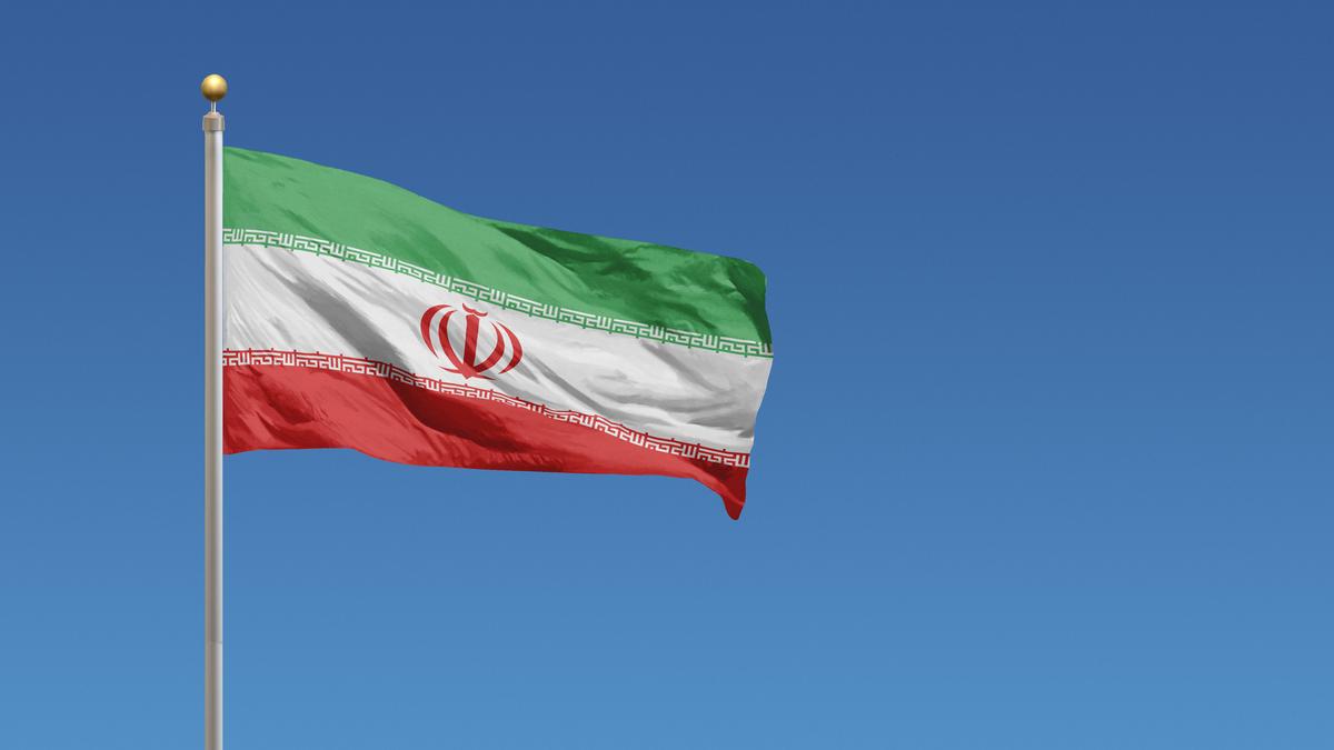 https://th-i.thgim.com/public/incoming/7tdqhg/article70101155.ece/alternates/LANDSCAPE_1200/Iranflag.jpg