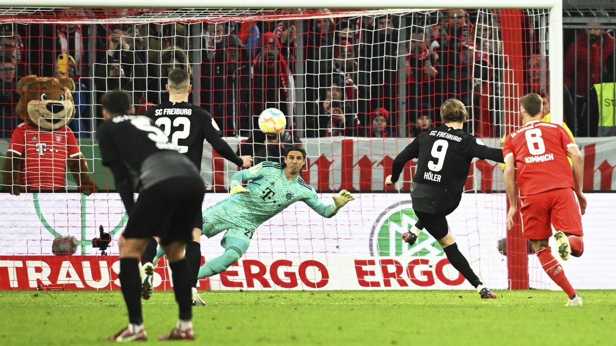DFB-Pokal | Freiburg knocks Bayern out of German Cup with late penalty