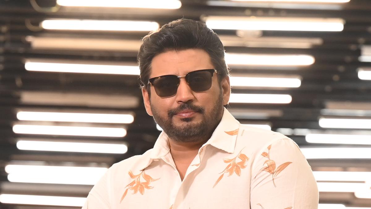 Actor Prashanth fined for not wearing helmet during YouTube interview