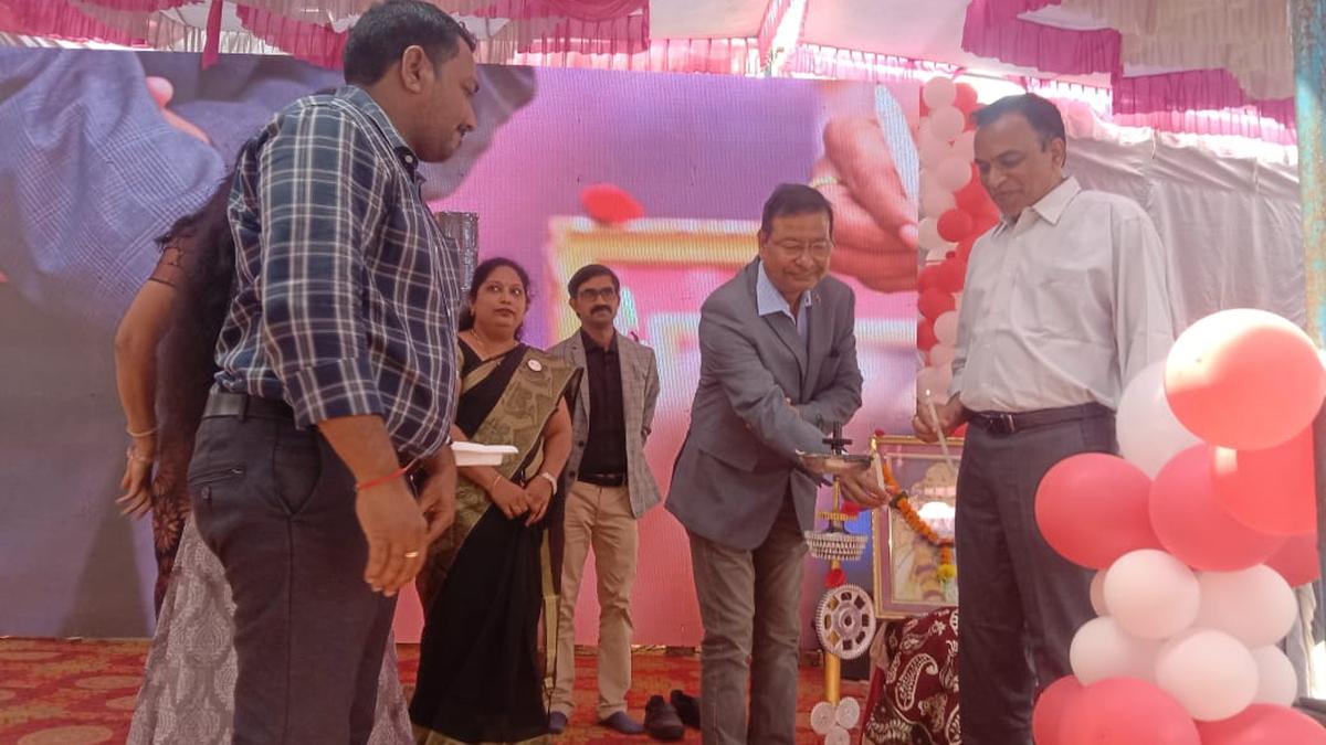 Andhra Pradesh: Technological changes will provide many opportunities for students, says VSP General Manager