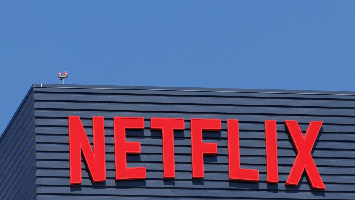 Netflix hits 40 million users for ad-supported plan