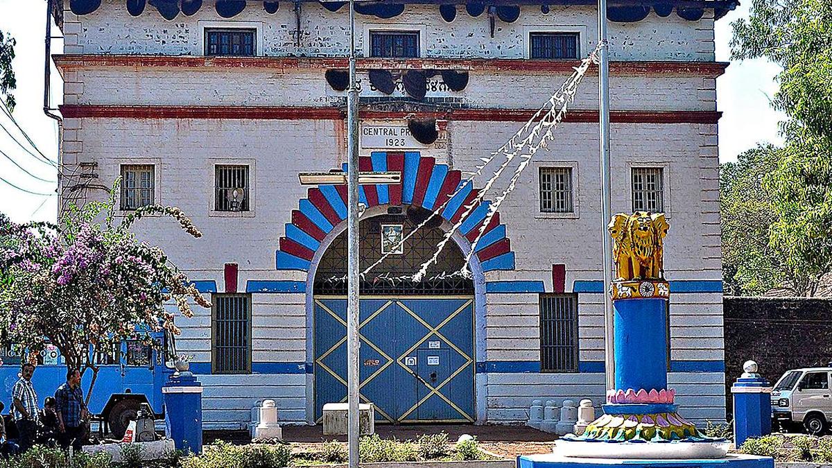 Belagavi prison guard found dead