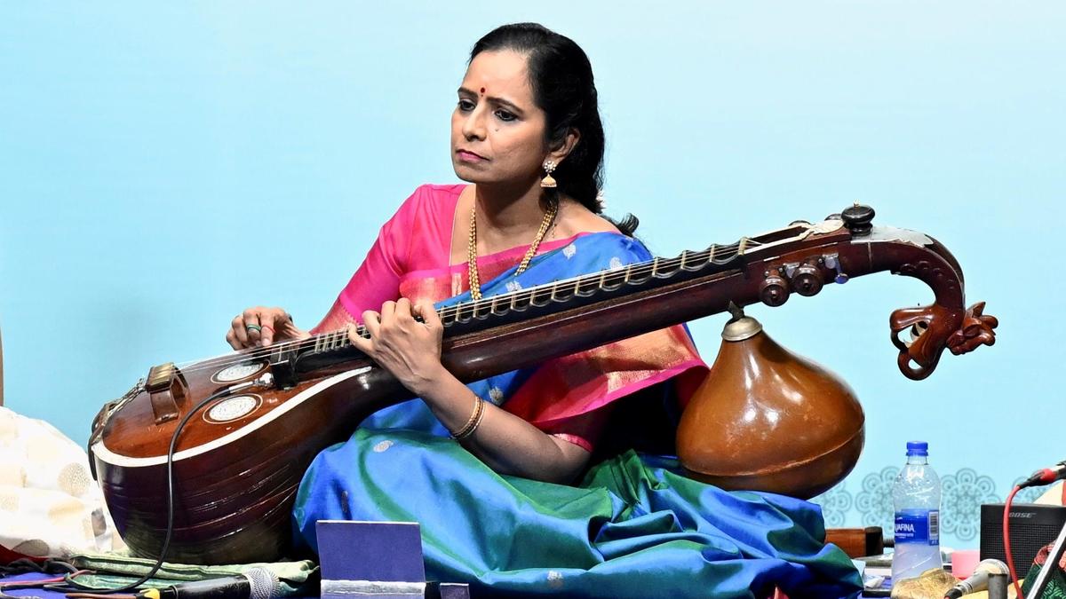 Jayanthi Kumaresh never fails to impress rasikas with her creative approach