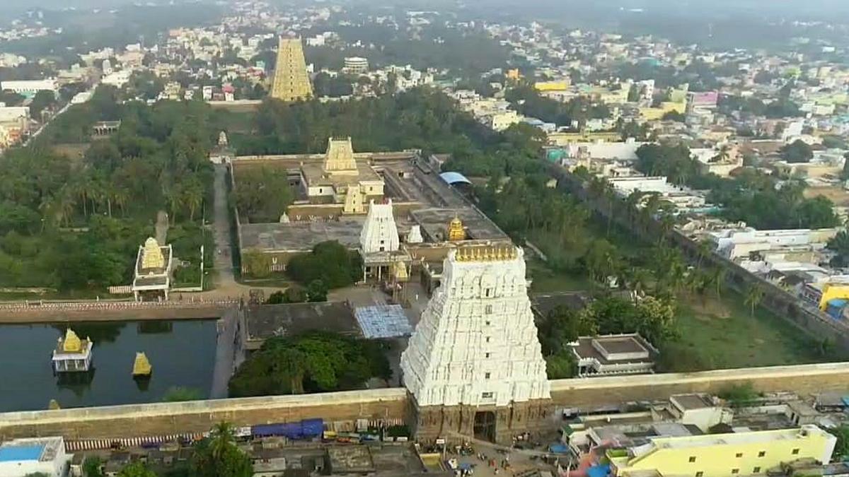 Tenkalai entitled to recite Prabandham at Kancheepuram Devarajaswamy Temple: Madras High Court