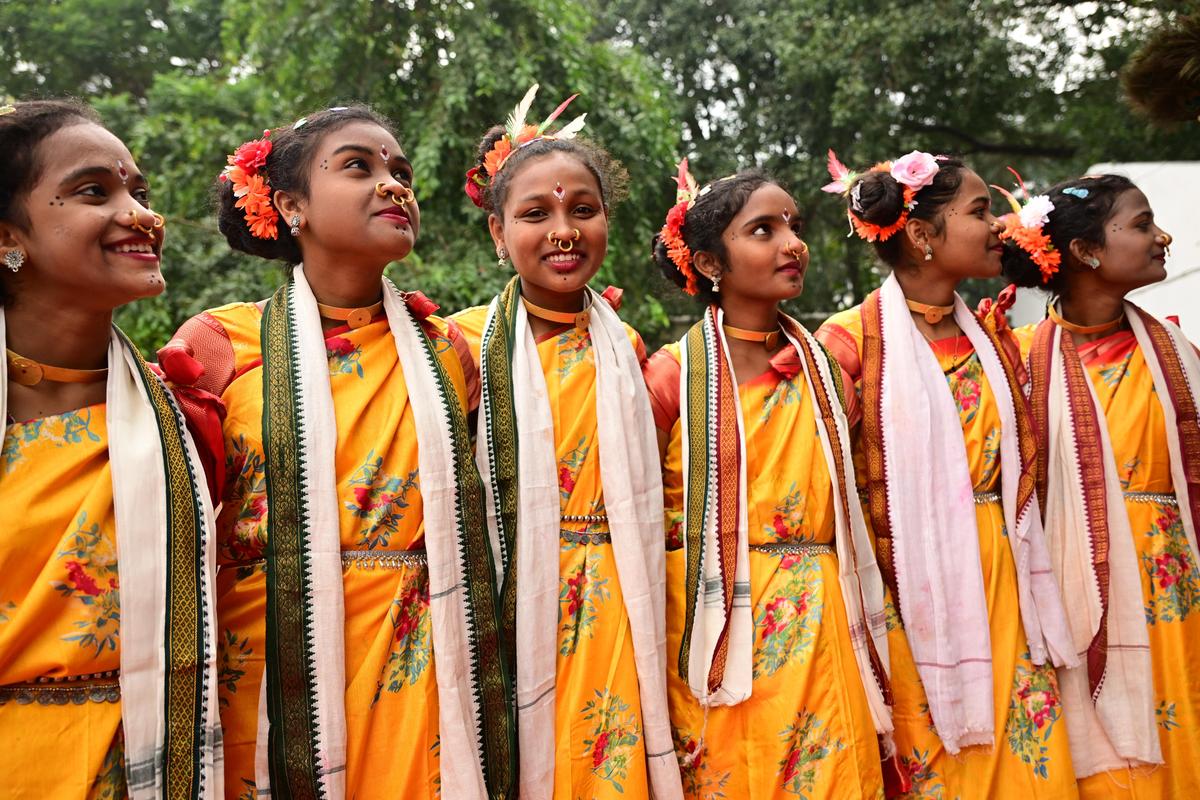 Students of EMRS-Maredumalli Agency, ASR district, performing Rela Dance at Udbhav-2025 at KL University, Vaddeswaram, Tadepalli, Guntur district, on Wednesday. Traditionally, this dance portrayed everyday life in tribal society, but in recent times, it has also taken on propagandist overtones. Today, no rally or public gathering is considered complete without the ‘Rela song’ and its drum beats. 