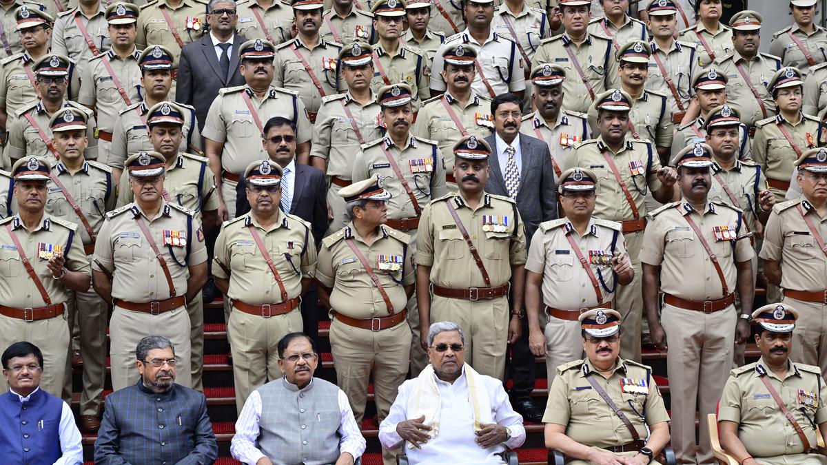 Senior police officers must visit stations; no ‘zero traffic’ rule for CM or Ministers, says Siddaramaiah