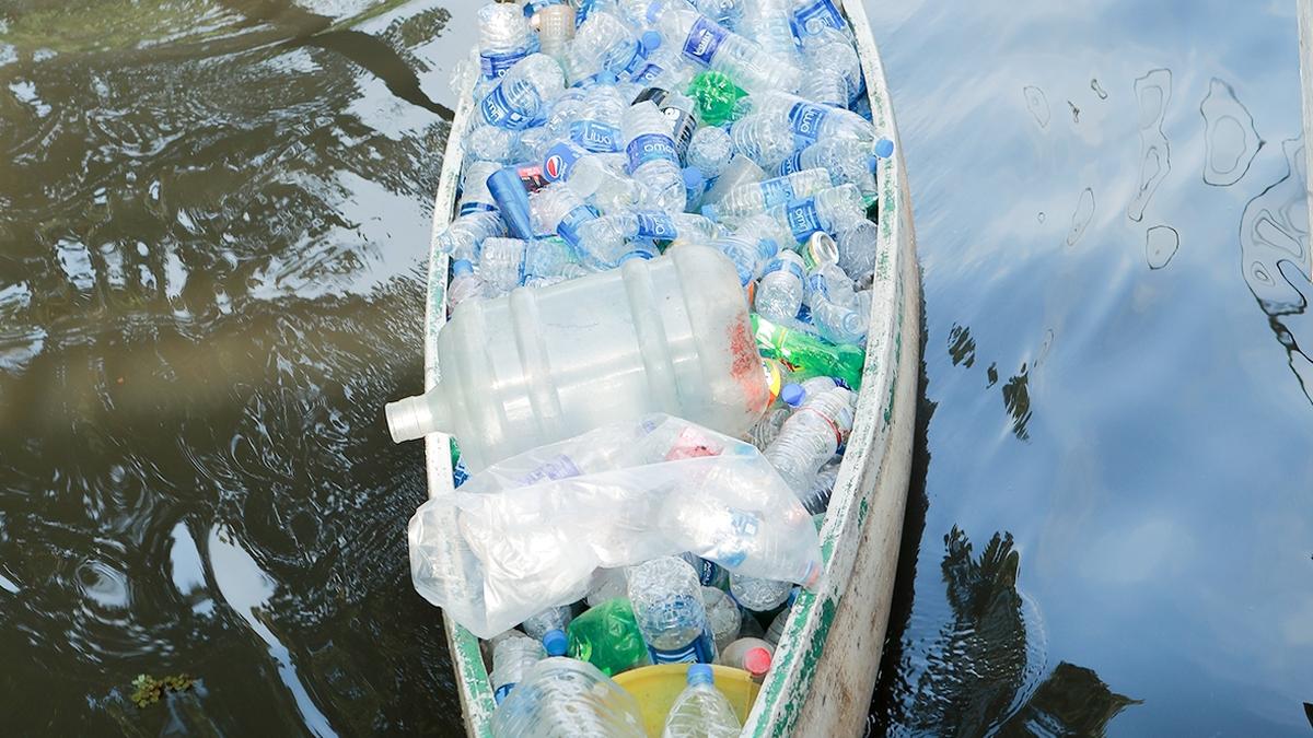 Alappuzha native makes a living by ridding Vembanad Lake of plastic pollution