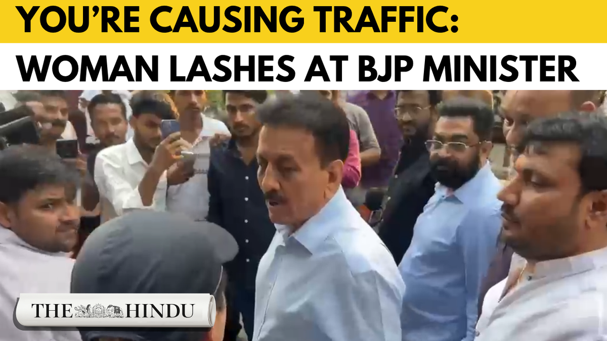 Mumbai gridlock: Woman confronts Minister Girish Mahajan during BJP rally