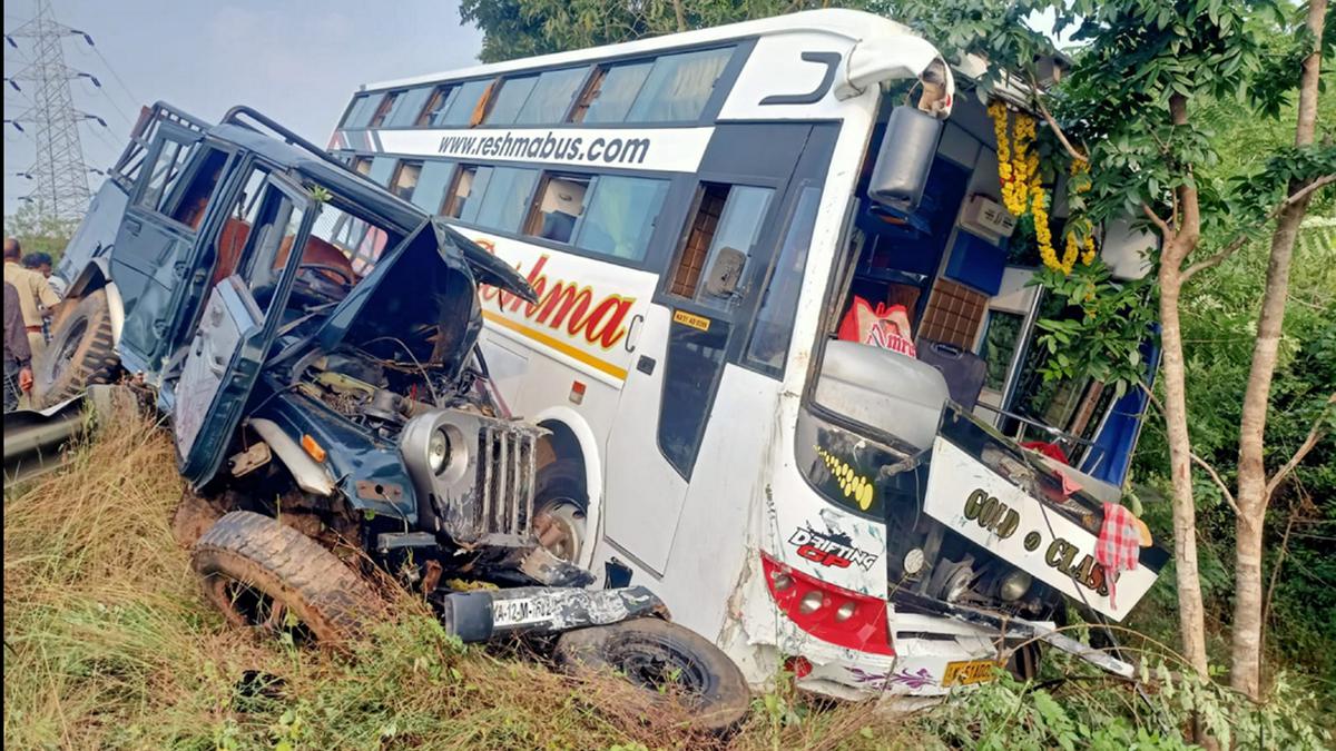 One killed, nine injured in an accident in Karkala - The Hindu