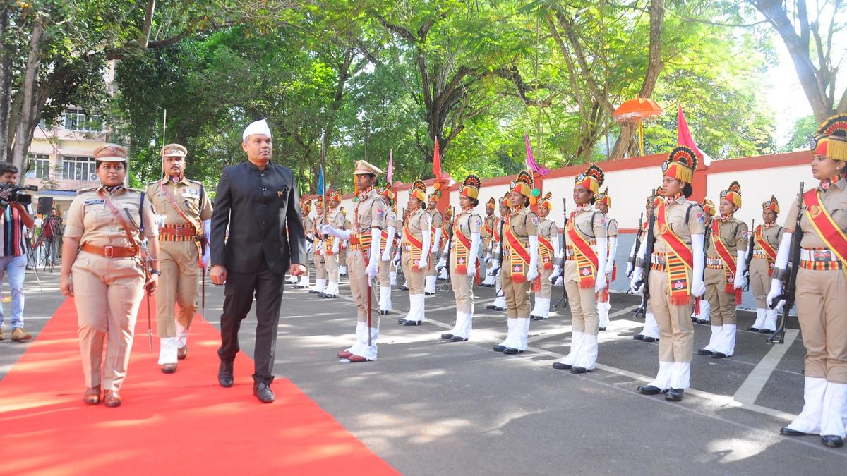 Channel efforts towards the progress of Indian Railways, says DRM at I-Day celebrations
